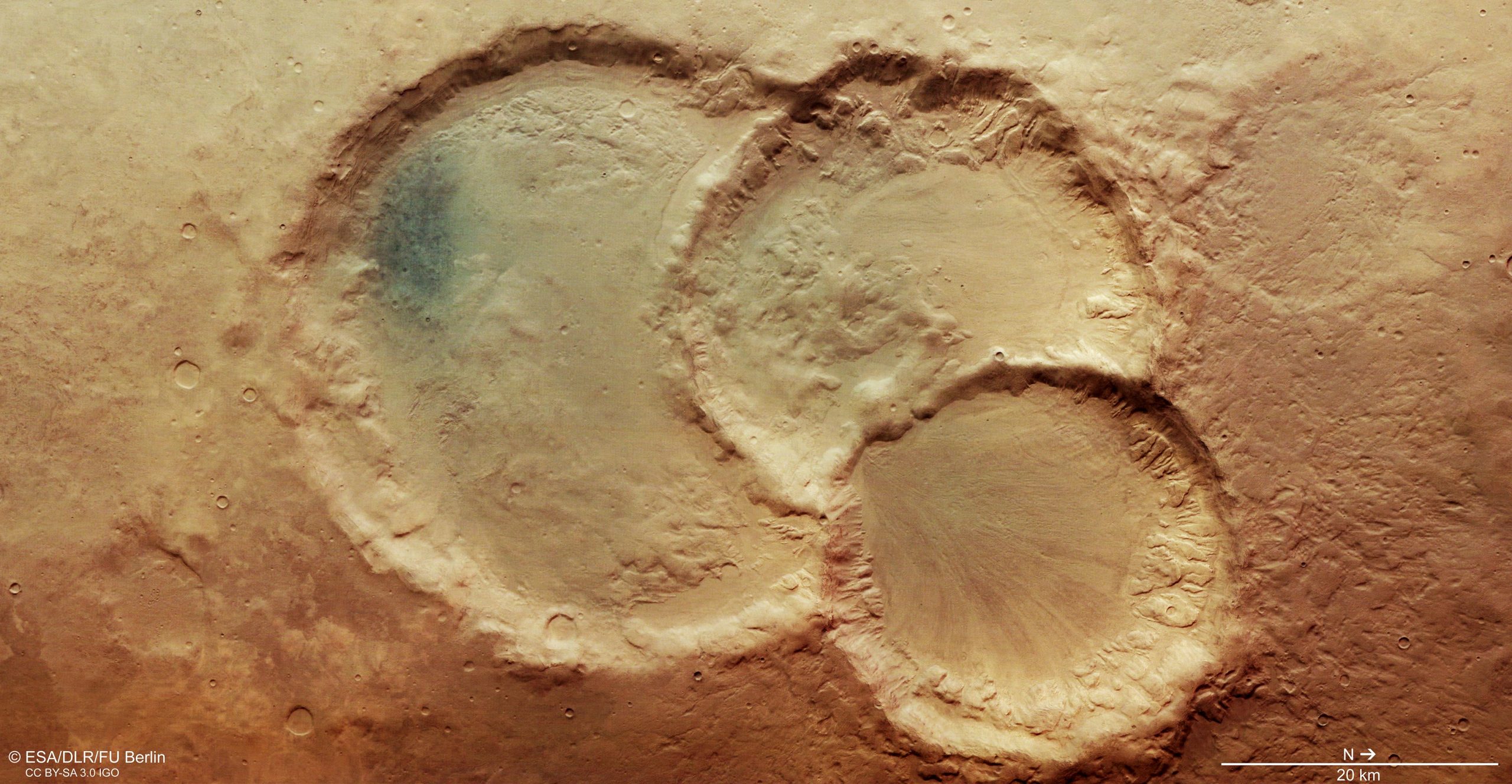 Ученые обнаружили в недрах Марса следы древнего кратера