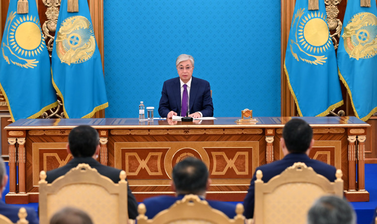 Президент встретился с представителями крупного бизнеса