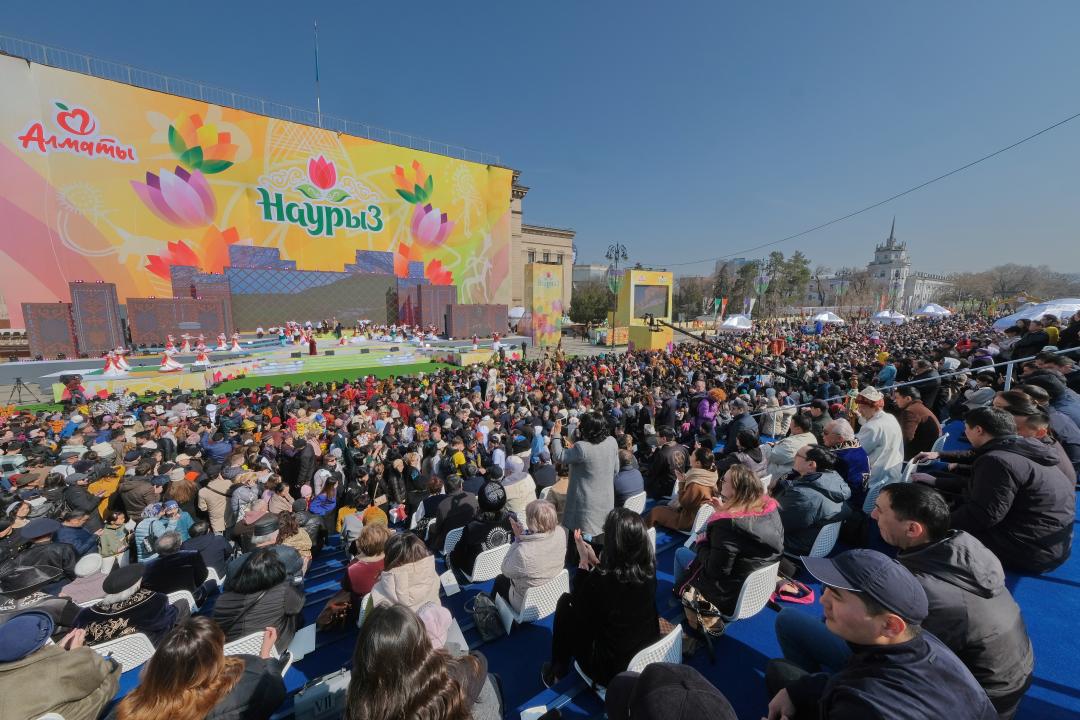 В Алматы празднуют Наурыз